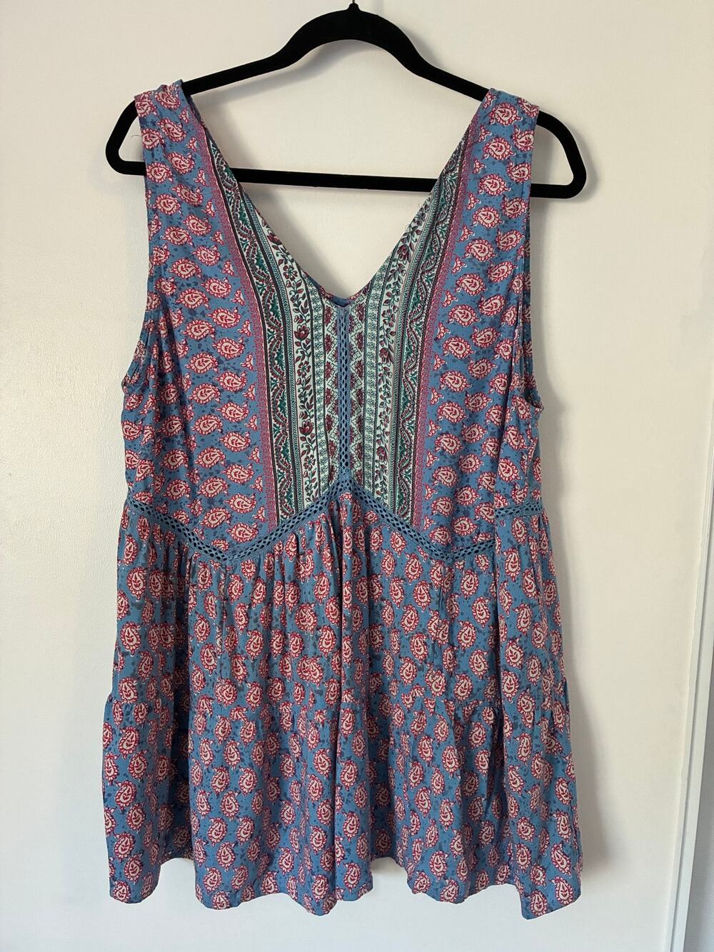 Angie Boho Cottage Blue Pink Paisley Floral Print V-neck Loose Fit Tank Size 1X